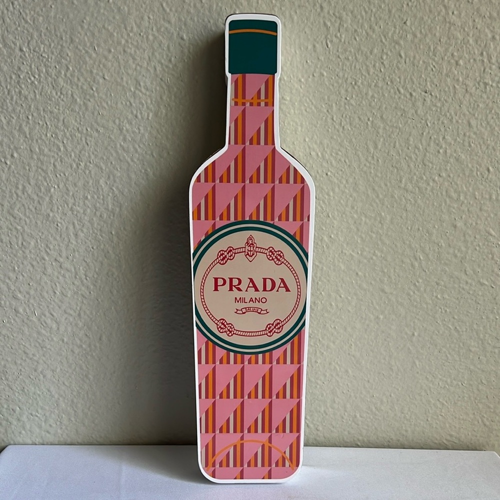 Pink and green Art Devor